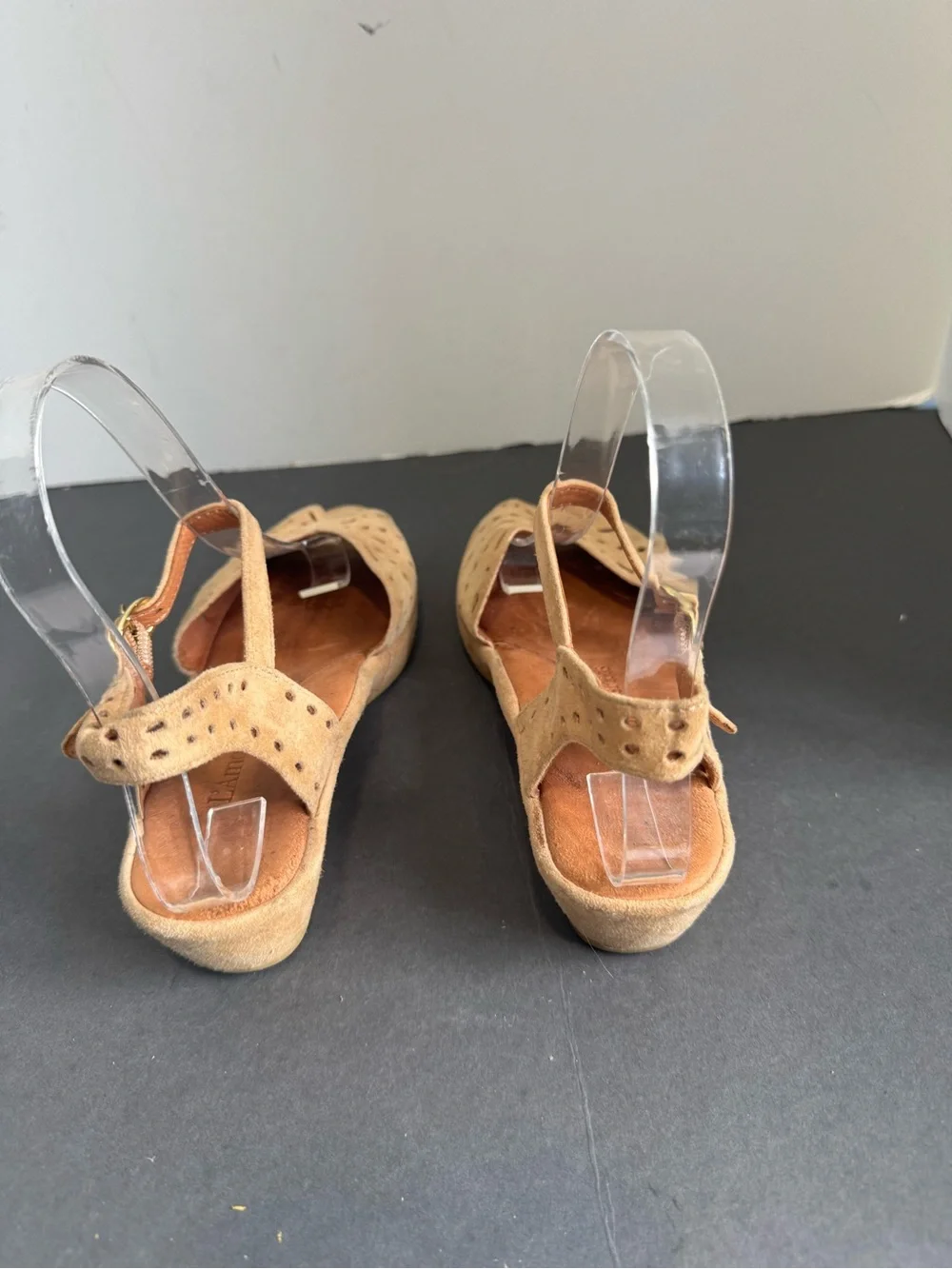 L'Amour Des Pieds Brenn wedge sandals featuring perforated suede. Size 6M
